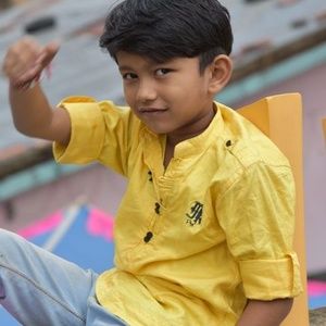 Meet your Posher, Sujatha